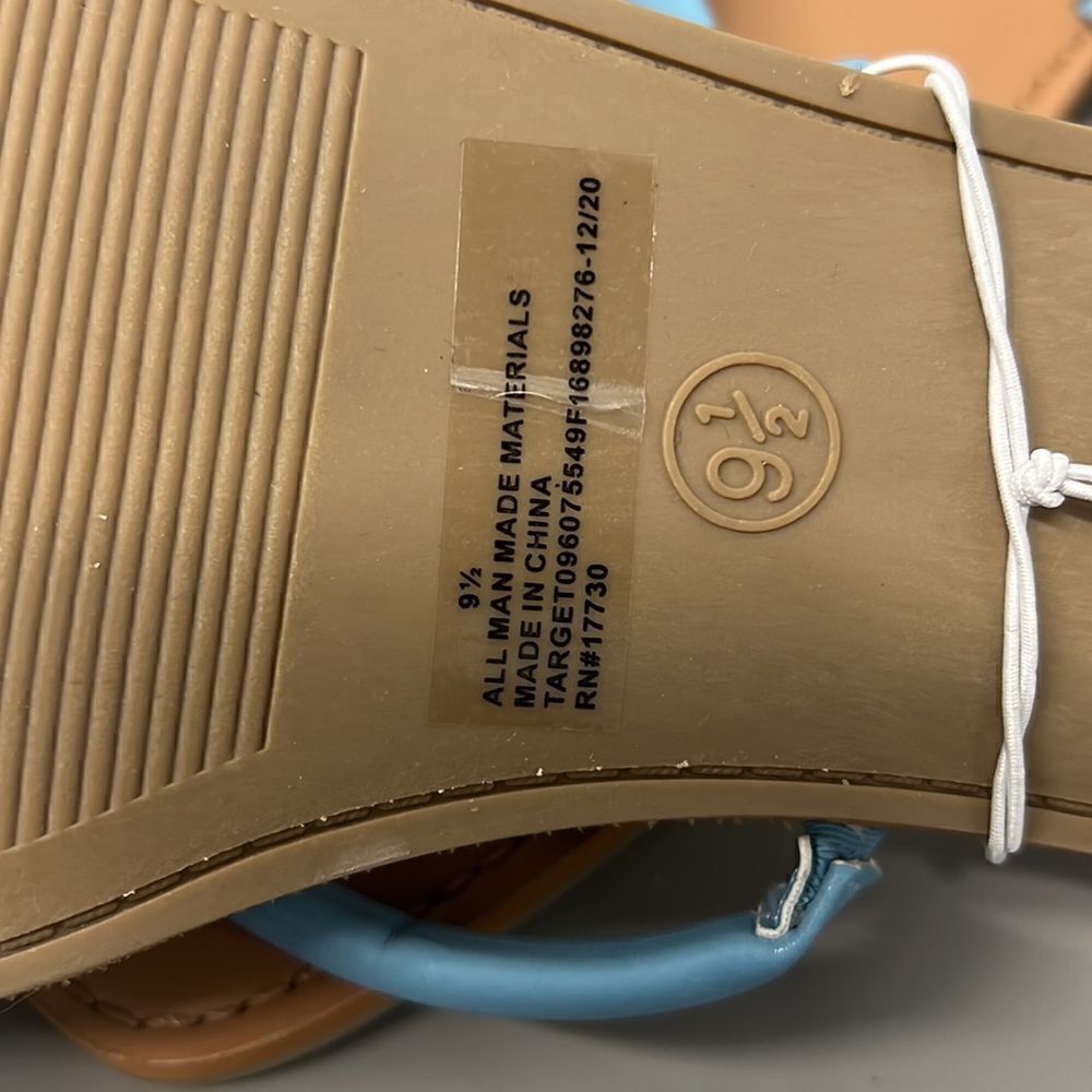 Sandals - Picture 4 of 4